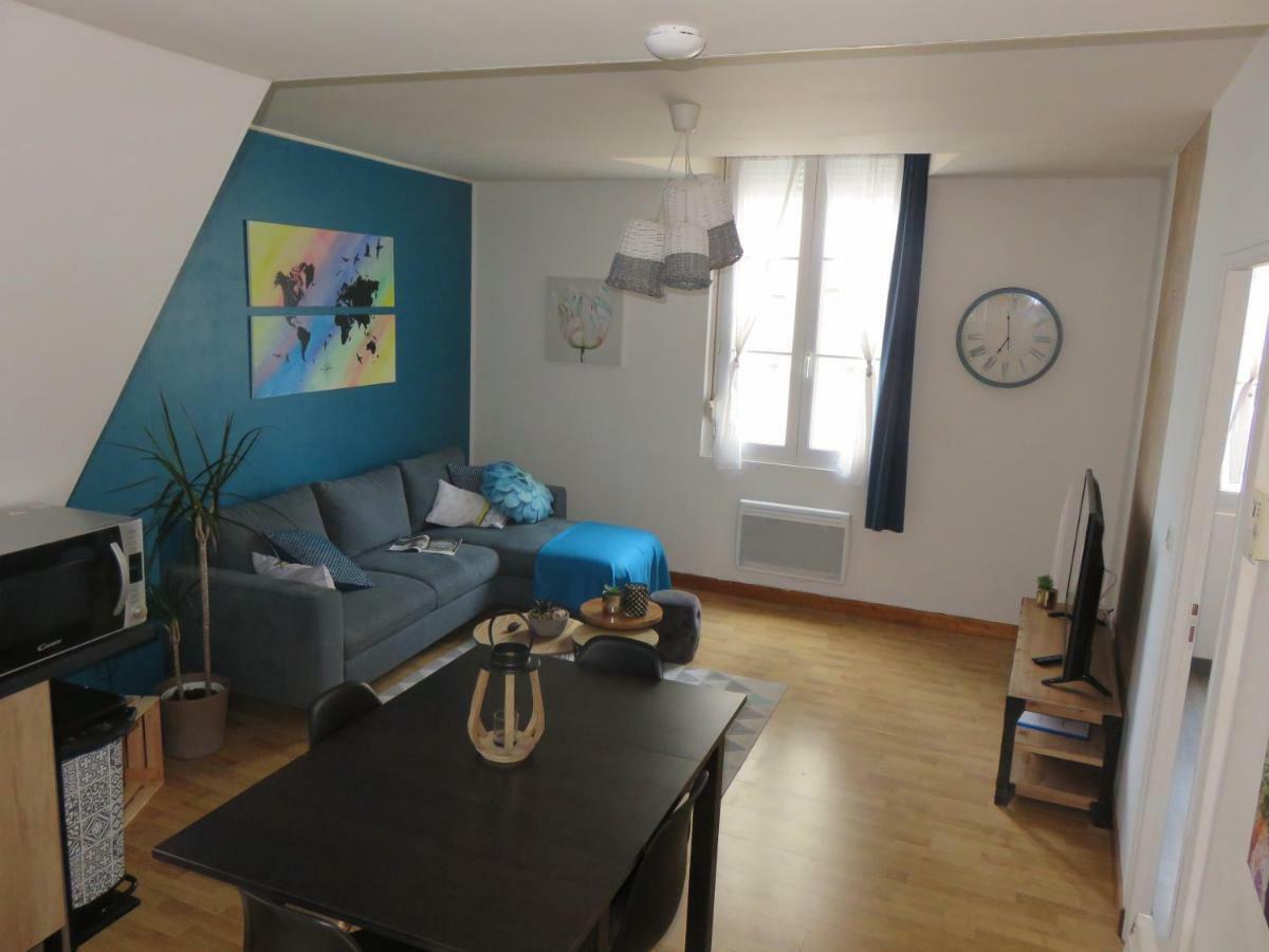 Grand Appartement Chaleureux 투아르 외부 사진