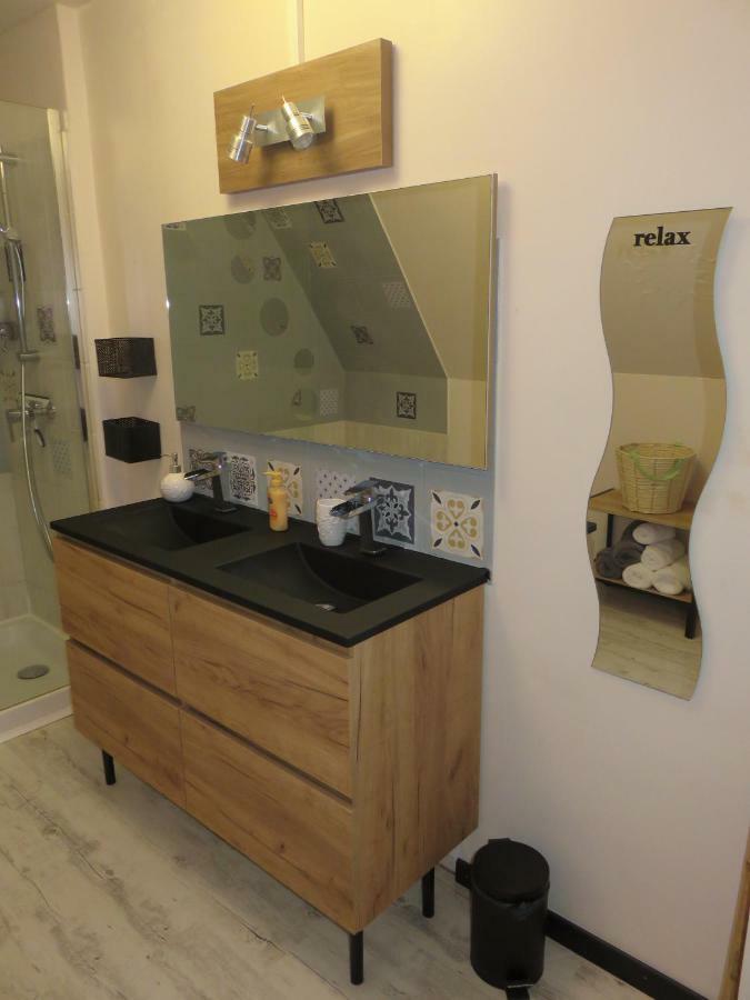 Grand Appartement Chaleureux 투아르 외부 사진