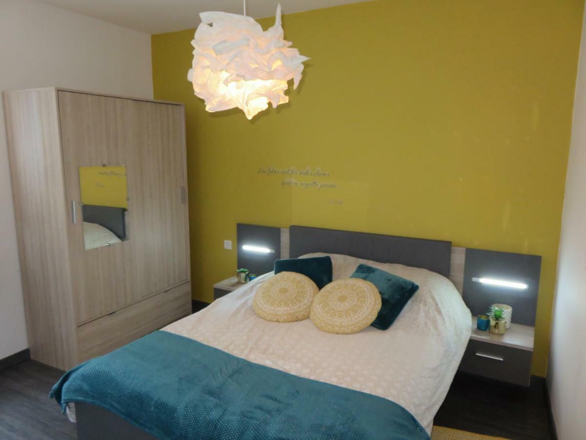 Grand Appartement Chaleureux 투아르 외부 사진